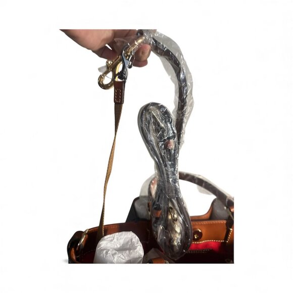 Dooney & Bourke NWT Barlow shoulder bag - Large NWT with original dust bag. - Picture 3 of 7